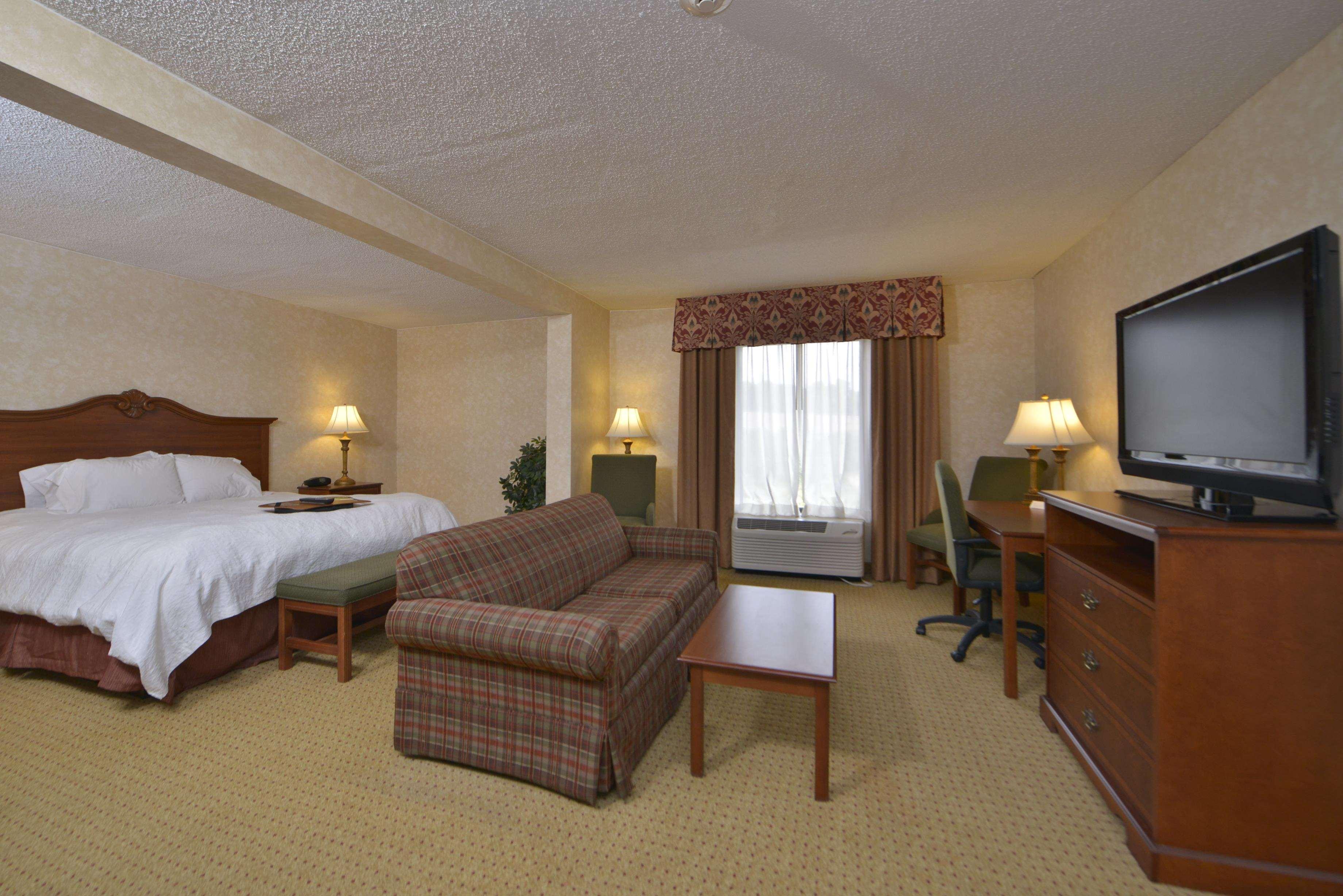 Hampton Inn Wytheville Extérieur photo