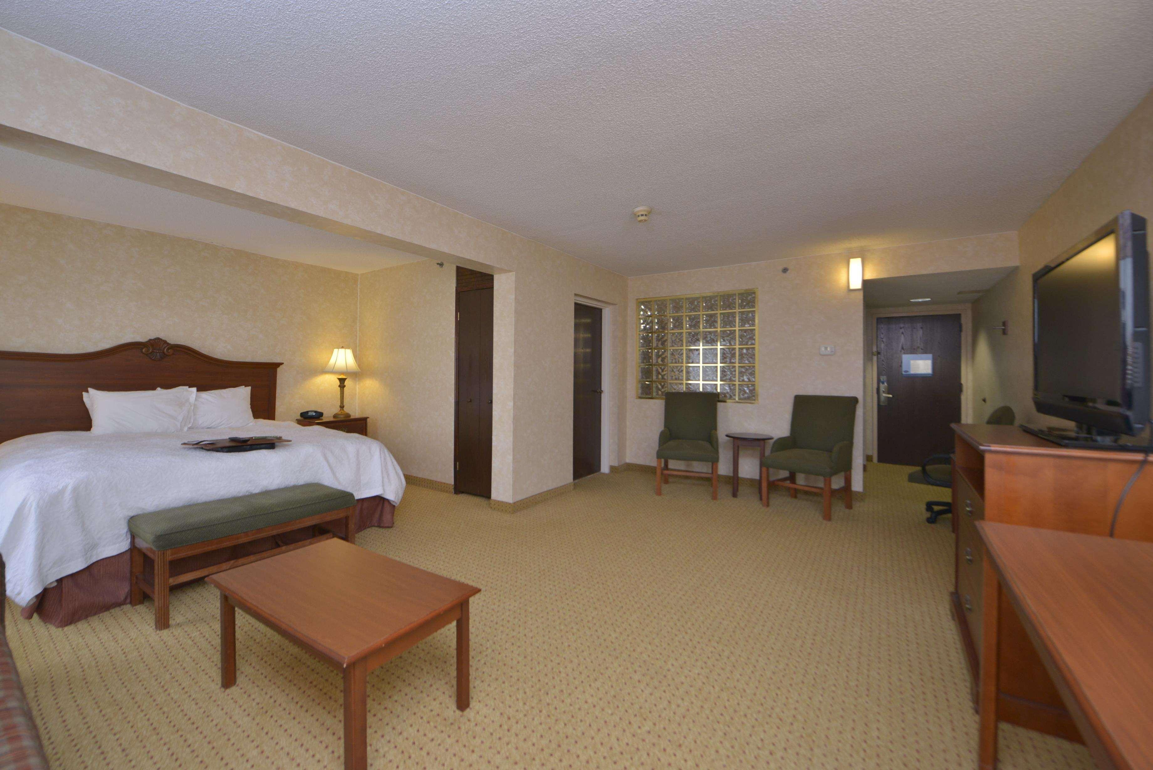 Hampton Inn Wytheville Extérieur photo