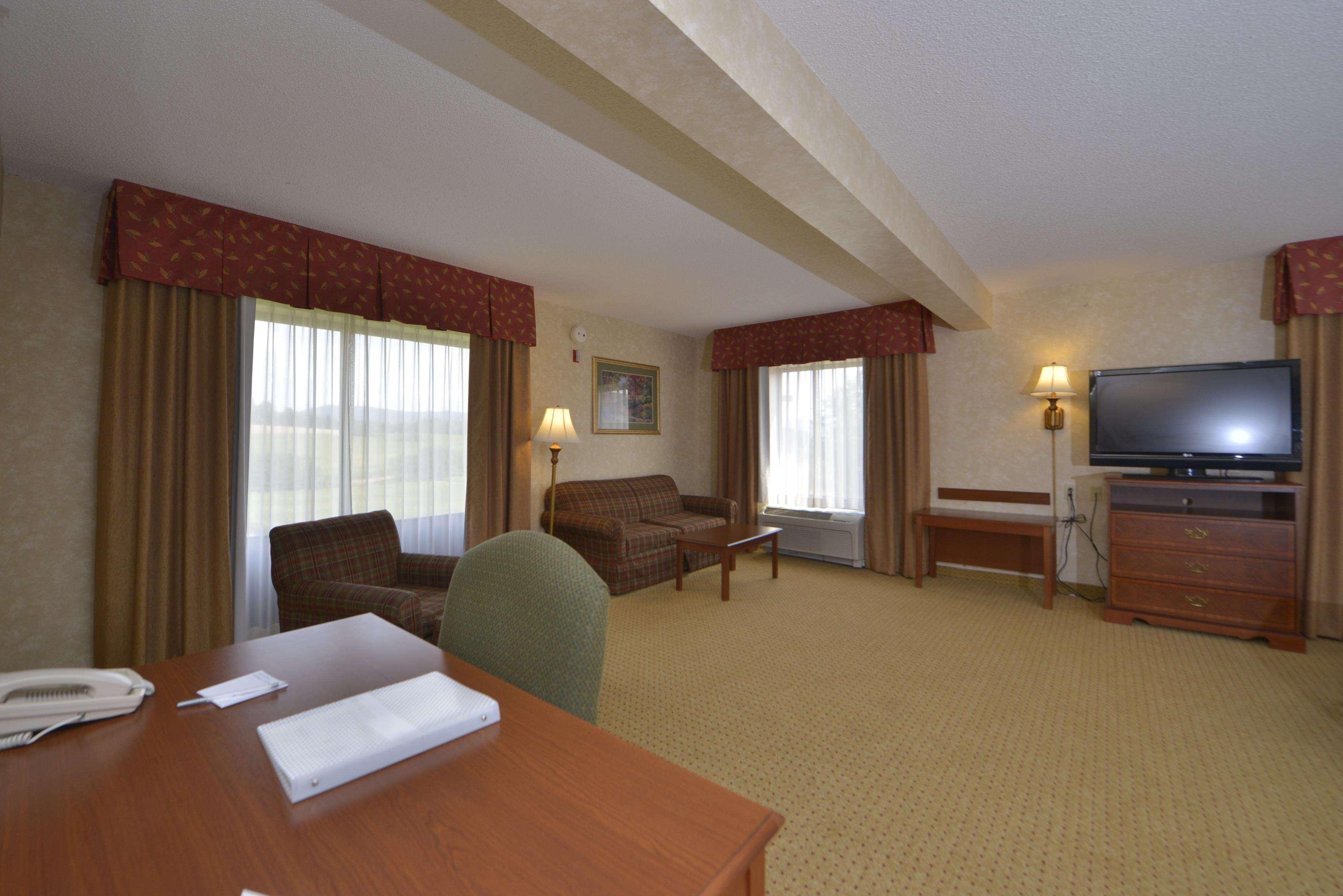 Hampton Inn Wytheville Extérieur photo