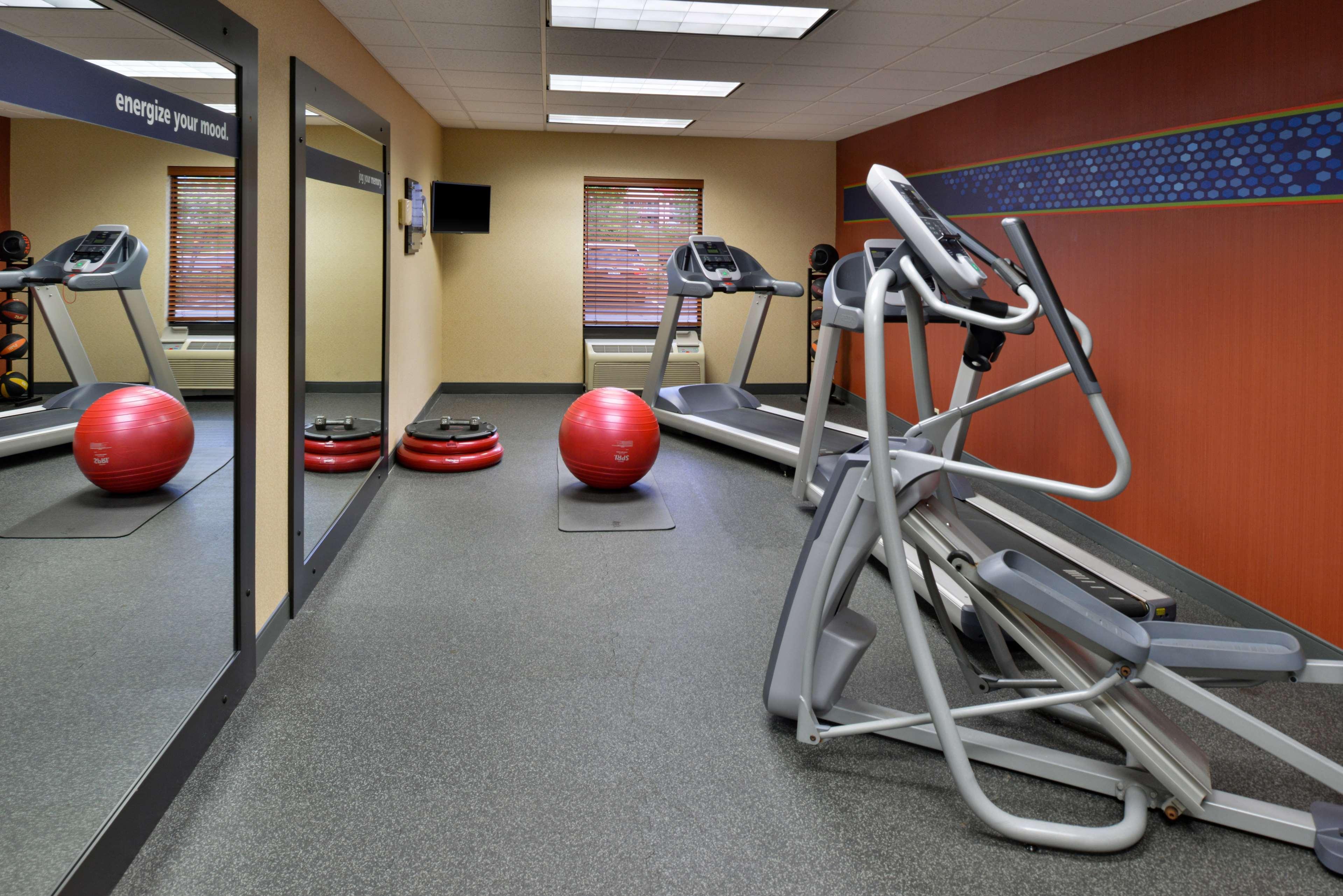 Hampton Inn Wytheville Extérieur photo