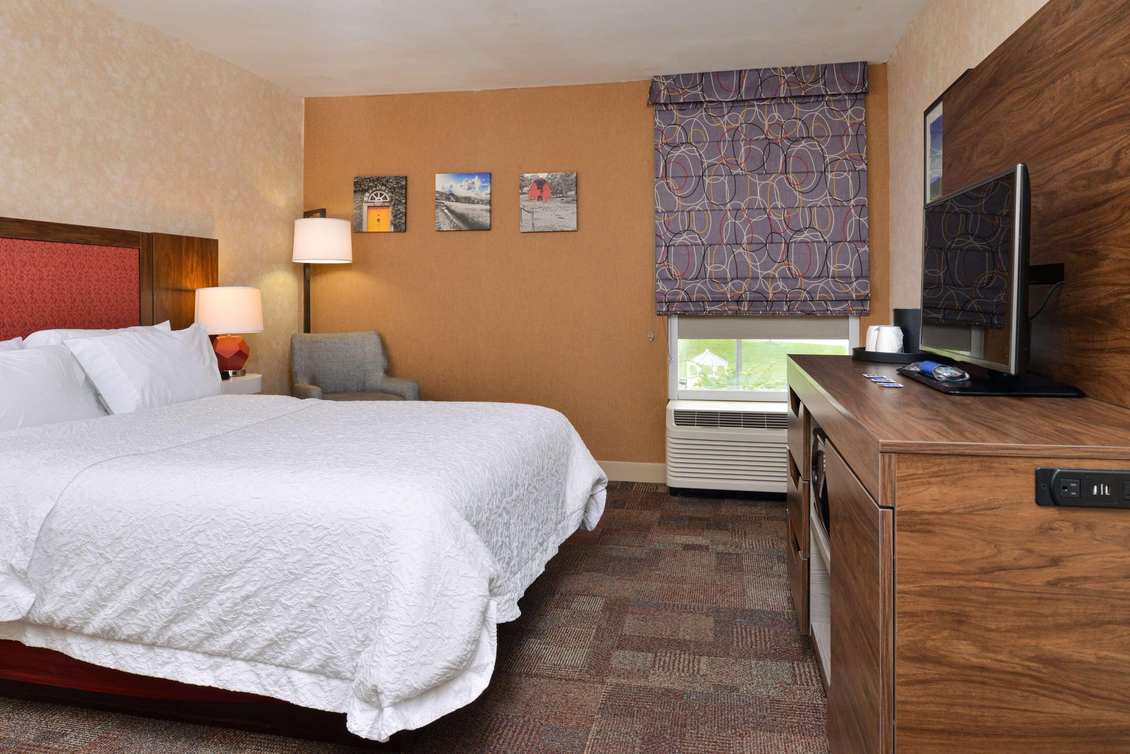 Hampton Inn Wytheville Extérieur photo