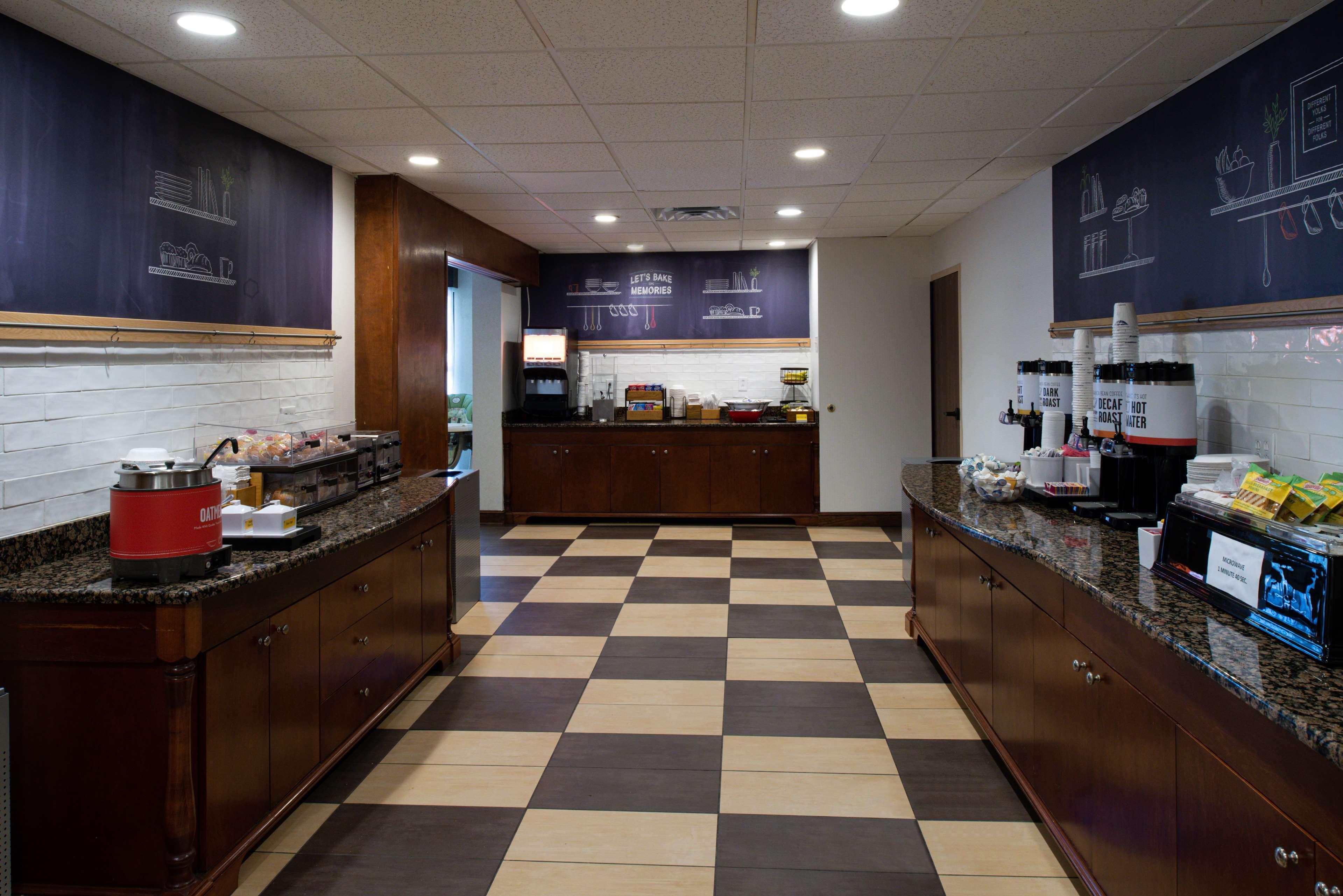 Hampton Inn Wytheville Extérieur photo