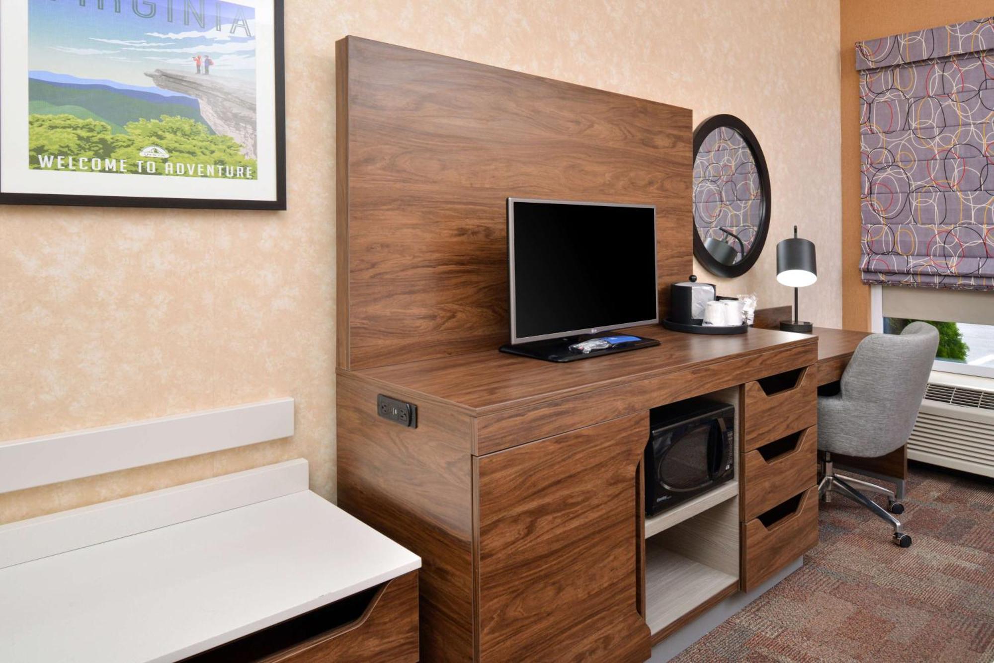 Hampton Inn Wytheville Extérieur photo